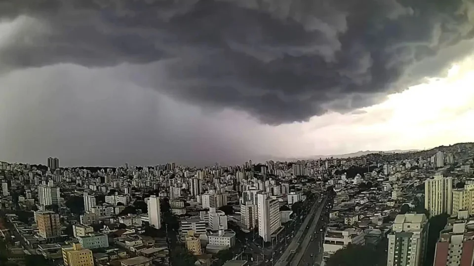 Grande BH têm alerta de tempestade nesta sexta (23); veja previsão em 7 cidades