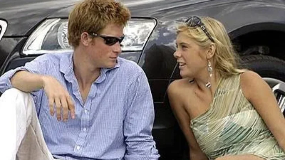 Chelsy Davy revela por que nunca quis casar com príncipe Harry