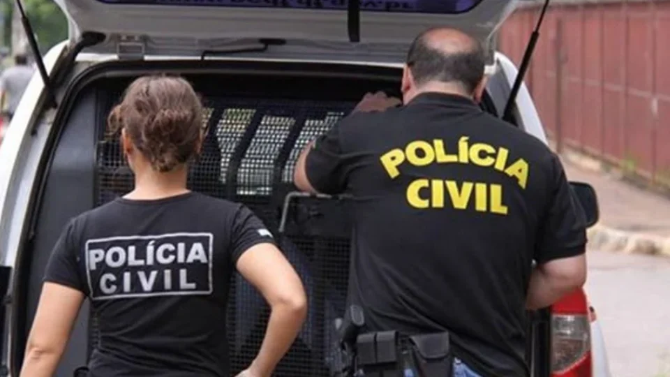 Homem é morto com facada no pescoço e irmão acaba preso após confessar crime no DF