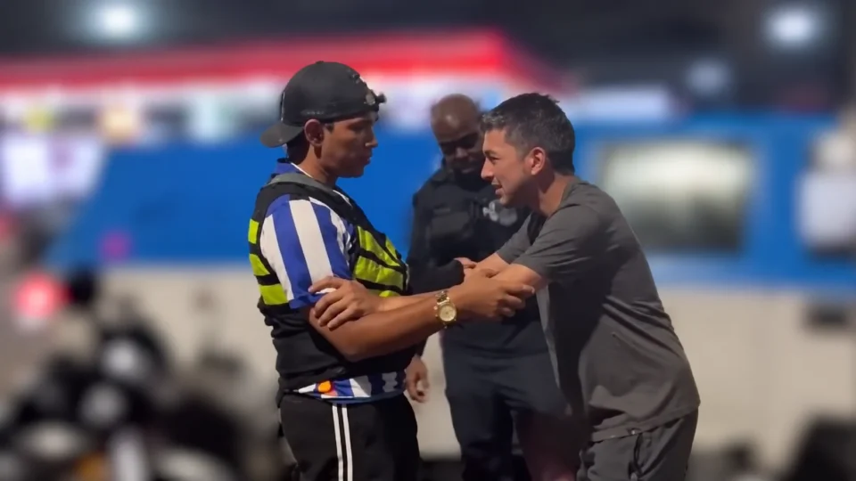 Motociclista denuncia cárcere privado e agressões após ser confundido com traficante no Rio