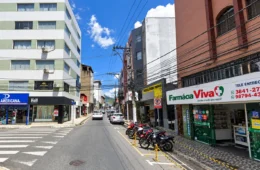 Homem é morto em barbearia com cerca de 20 tiros
