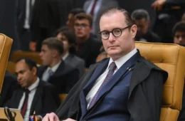 Zanin cobra explicações do TSE sobre suspensão do segundo turno para governador do RJ