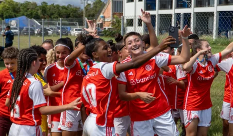 Inter vence Botafogo no feminino e mira reação no Brasileirão