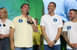 Candidato ao governo do Rio, Douglas Ruas reúne aliados e pede apoio a Flávio Bolsonaro no 2º turno