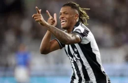 Danilo, do Botafogo, é convocado por Ancelotti e será único atleta de clube carioca na Seleção