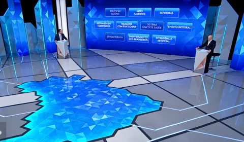 No 2º bloco do debate, Lula e Flávio discutem dívidas, Bolsa Família e saúde pública