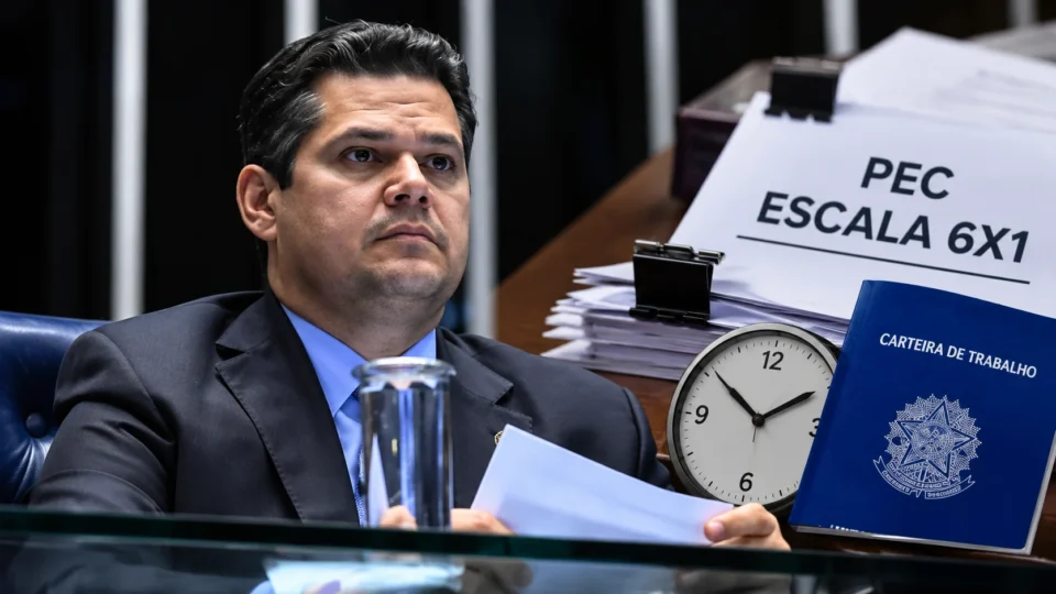 Governo não apresentou pedido para acelerar PEC da escala 6×1, diz Alcolumbre