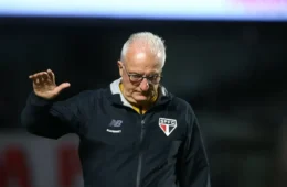 São Paulo afunda em crise, se aproxima do Z-4 e aumenta pressão sobre Dorival Júnior