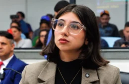 Efeito Campopiano? Buscas por feminismo disparam 180% após eleição de deputada em SP