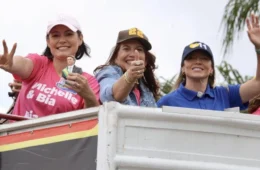 “Exército verde e amarelo vai até o final”, diz Celina Leão em motocarreata no DF