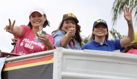 “Exército verde e amarelo vai até o final”, diz Celina Leão em motocarreata no DF