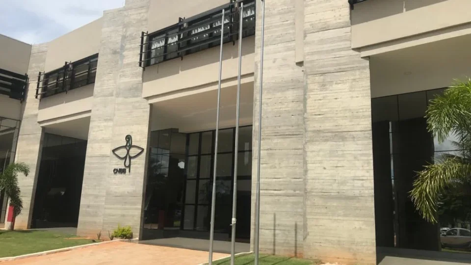 CNBB critica redução da maioridade penal e defende investimentos em educação