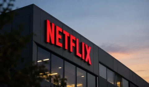 Netflix demite cerca de mil funcionários após perder disputa pela Warner