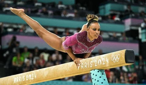 Rebeca Andrade volta ao Mundial e lidera Brasil na busca por medalhas e vaga olímpica