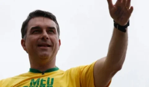 Após pedido do PSOL, Flávio Bolsonaro pode perder mandato no Senado; entenda