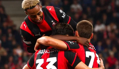 Alphadjo Cissè faz três gols, Milan atropela Salzburg por 4 a 0 e entra para a história
