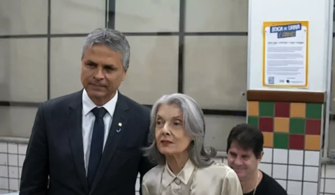 Cármen Lúcia vota em BH e afirma que Justiça Eleitoral cumpre seu papel no 2º turno