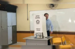 André Mendonça vota sob aplausos no DF e destaca importância do segundo turno
