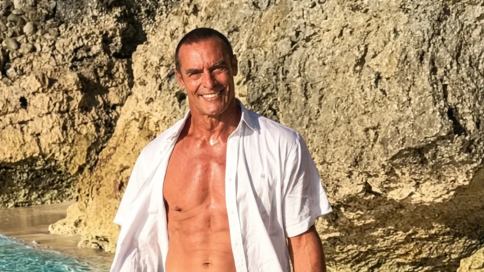 Paulo Zulu revela que nude vazado rendeu novos trabalhos: “Foi maravilhoso”