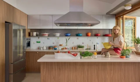 Filha de Xuxa mora em casa de 308 m² com fogão de R$ 55 mil; conheça o imóvel