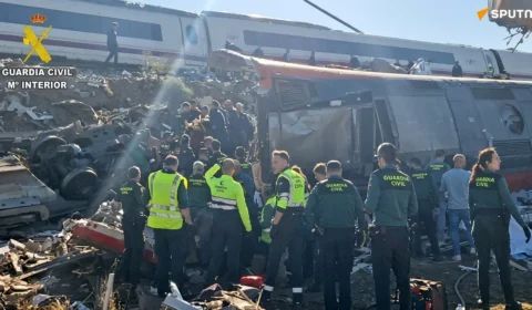 VÍDEO: Colisão de trens deixa 64 mortos na Espanha; Brasil lamenta tragédia ferroviária