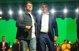 Flávio se reúne com Tarcísio em Brasília para traçar estratégia do 2º turno