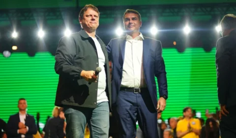 Flávio se reúne com Tarcísio em Brasília para traçar estratégia do 2º turno