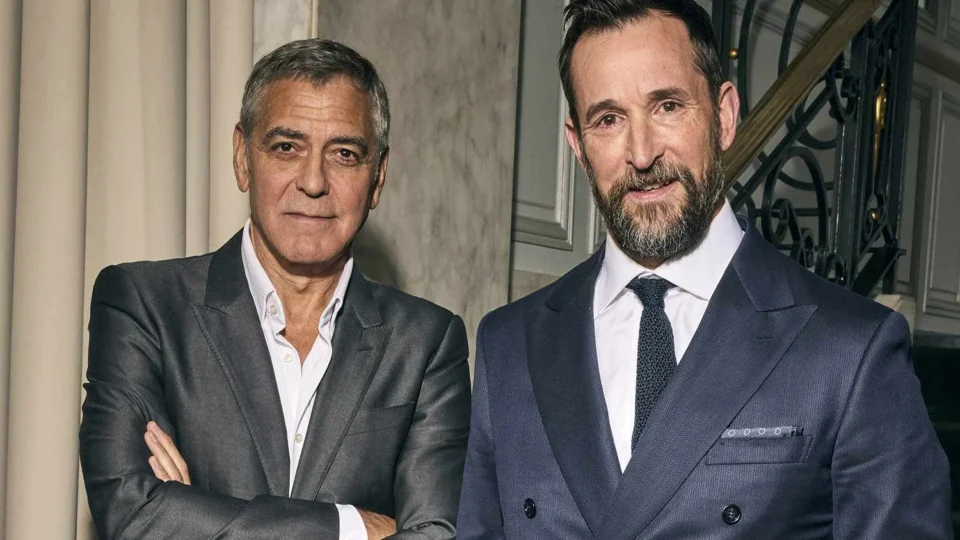 Noah Wyle prevê reação de George Clooney ao título de homem mais sexy
