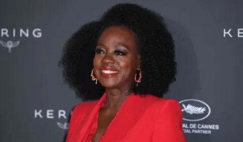 Viola Davis celebra vitória de Lula e diz que os EUA estão aprendendo com o Brasil