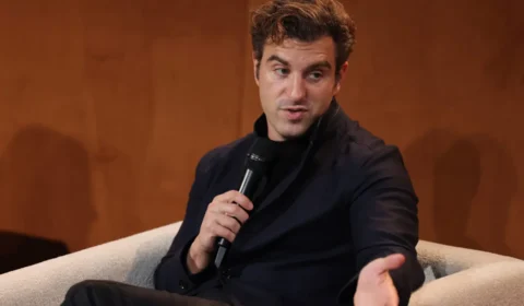 CEO do Airbnb faz alerta sobre IA: “Você pode perder seu emprego se não tiver estas habilidades”