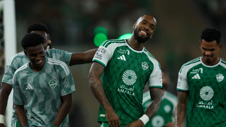 Ivan Toney desfalca Al-Ahli após audiência por agressão na Inglaterra; veja escalação