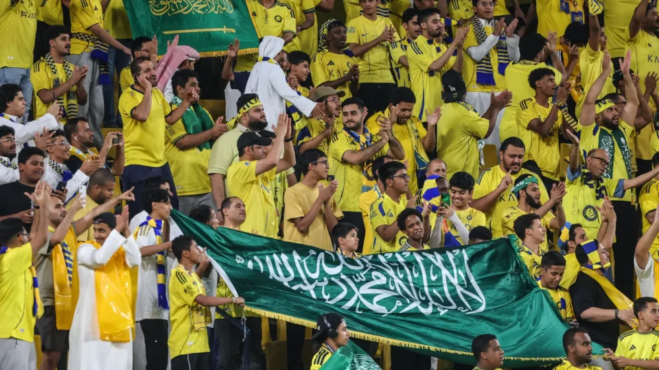 Ataque com míssil atrasa jogo de Cristiano Ronaldo na Champions da Ásia