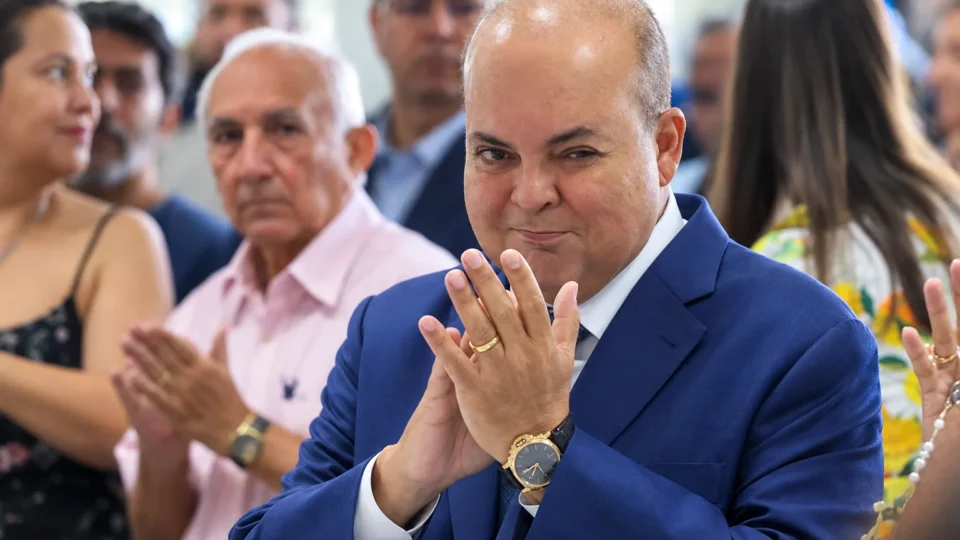 “Estruture uma venda do BRB para o Master”: Paulo Henrique diz que Ibaneis fez pedido em jantar com Vorcaro