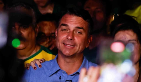 Cúpula do Centrão aposta em vitória de Flávio e amplia apoio no 2º turno