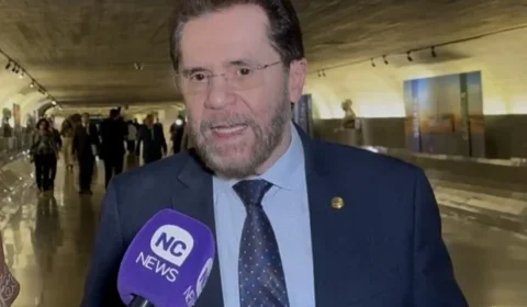 Senador Plínio Valério critica falta de prevenção a queimadas no Amazonas: “Gestor tem que criar vergonha na cara”