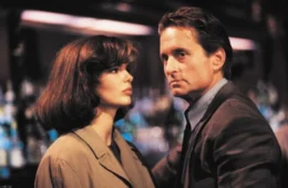 Michael Douglas revela caso secreto com Jeanne Tripplehorn