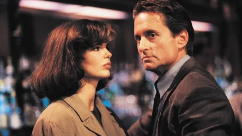 Michael Douglas revela caso secreto com Jeanne Tripplehorn