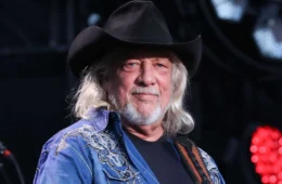 John Anderson morre aos 71 anos, três dias após última aparição pública