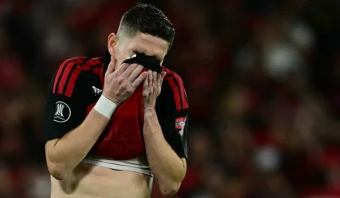 Flamengo cai para o Estudiantes e revive eliminações históricas no Maracanã; relembre os vexames