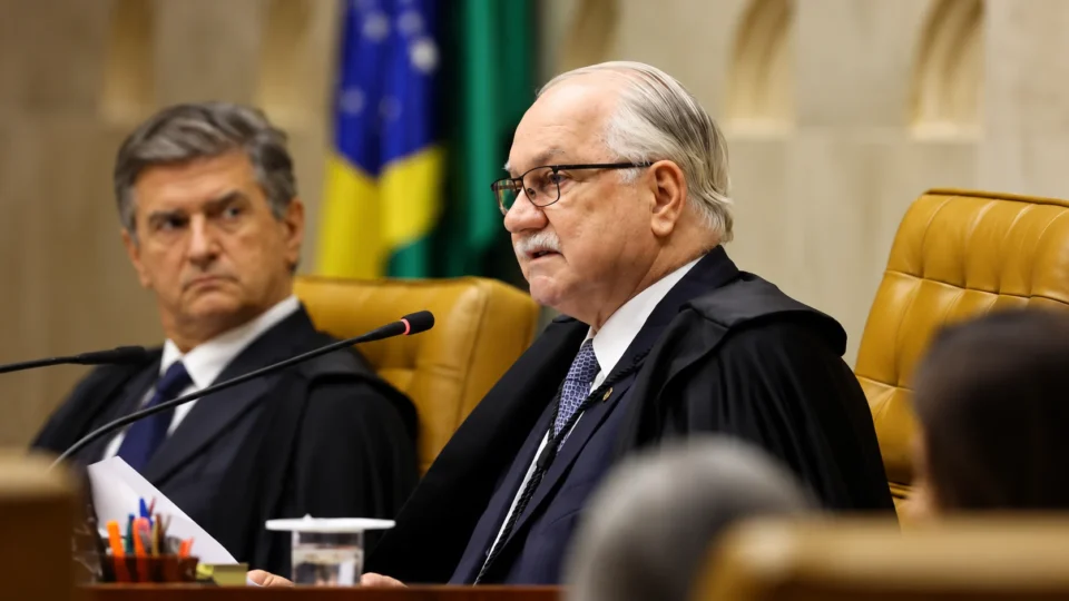 Fachin limita acesso de Fux e prevê arquivamento do inquérito das fake news