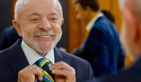 Lula volta a BH para tentar reduzir vantagem de Flávio em Minas antes do segundo turno