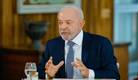 Lula cancela agenda em São Paulo e fica em Brasília para acompanhar votação da 6×1