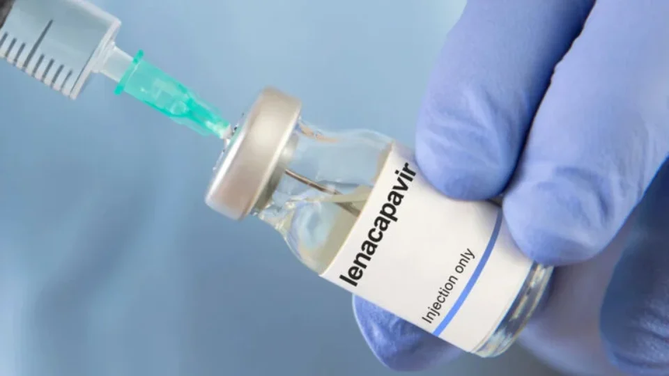 Remédio semanal contra o HIV simplifica tratamento e mantém vírus controlado, mostra estudo