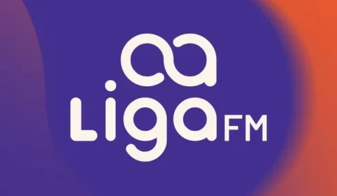 Liga FM celebra um ano com estreia do Ligadaço, novo programa de humor, informação e entretenimento