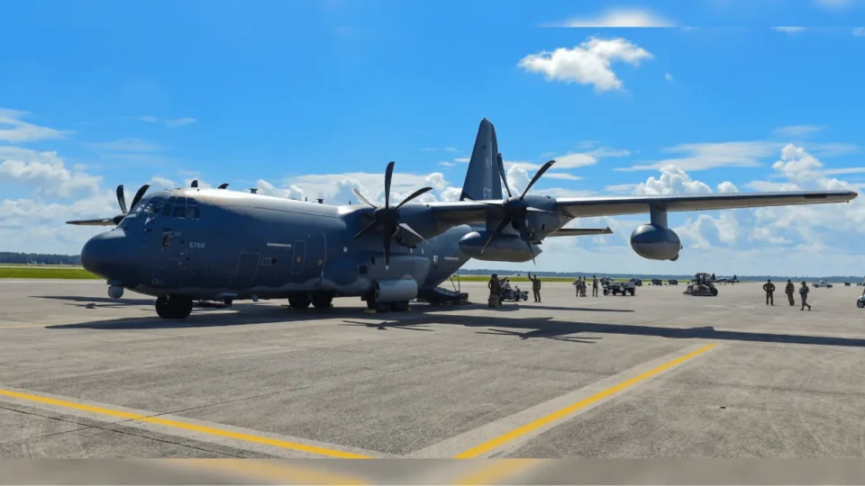 Avião dos EUA usado na operação contra Maduro participa de treinamento militar no Brasil