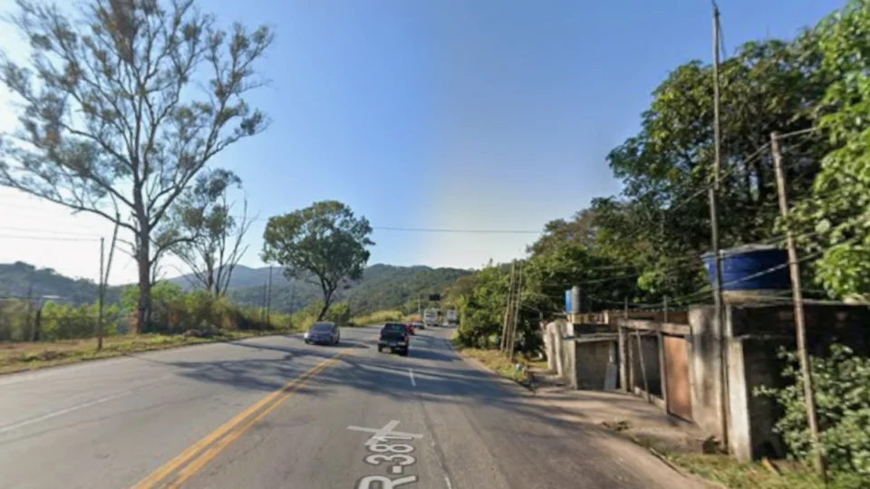 Mulher é encontrada morta com tiros na cabeça às margens da BR-381