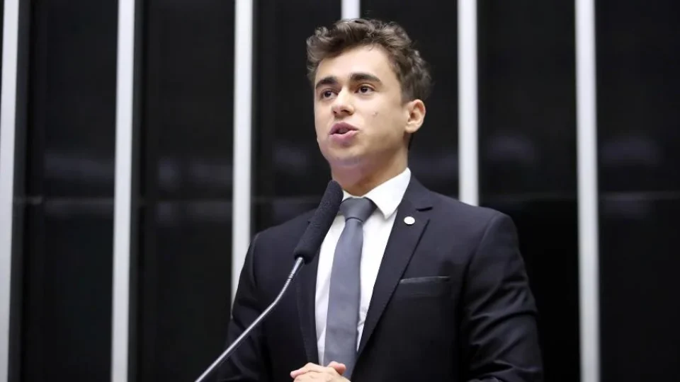 Nikolas Ferreira supera Eduardo Bolsonaro e se torna deputado federal mais votado da história