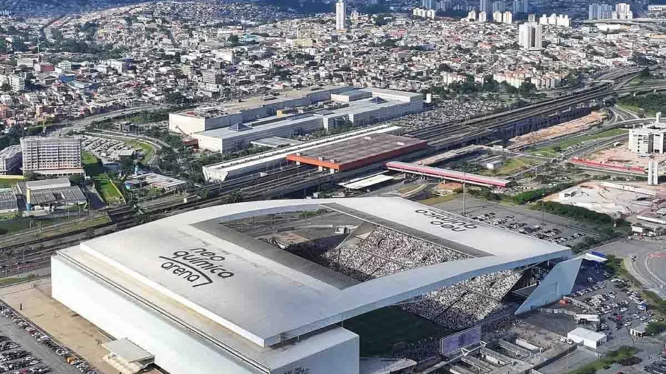 Corinthians segura parcela de R$ 28 milhões da Arena enquanto negocia acordo com a Caixa