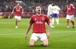 Nottingham Forest busca reação na Premier League e tenta afastar risco de queda