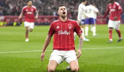 Nottingham Forest busca reação na Premier League e tenta afastar risco de queda